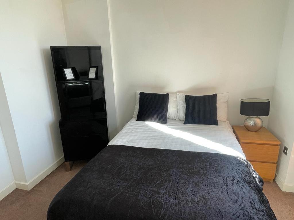 The Picture Works: City Centre With Free Parking Apartment
